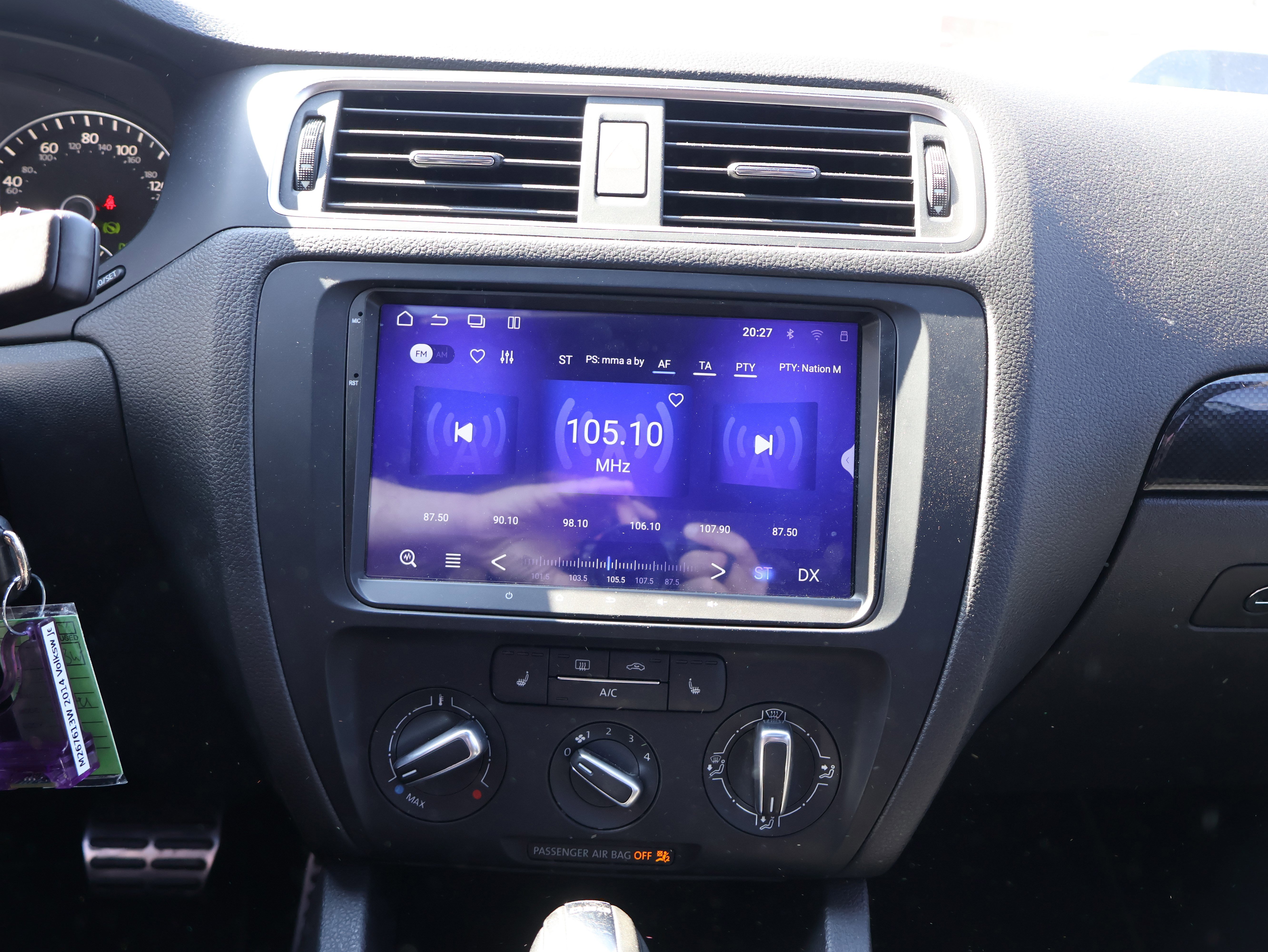 Used 2014 Volkswagen Jetta GLI image 21