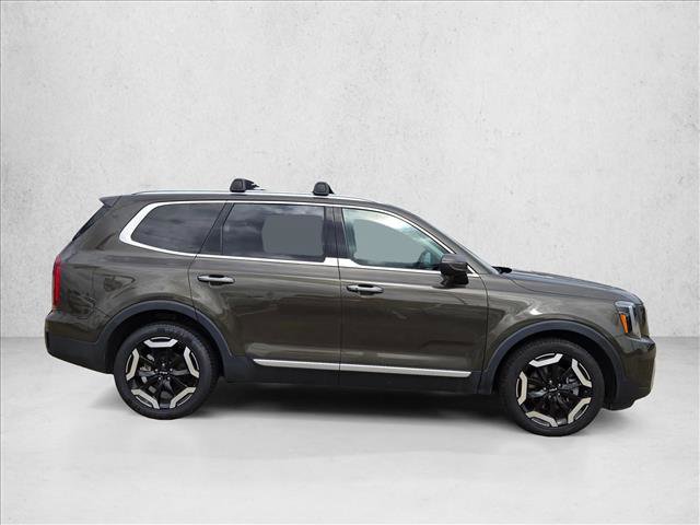 Used 2025 Kia Telluride S AWD/4WD image 4