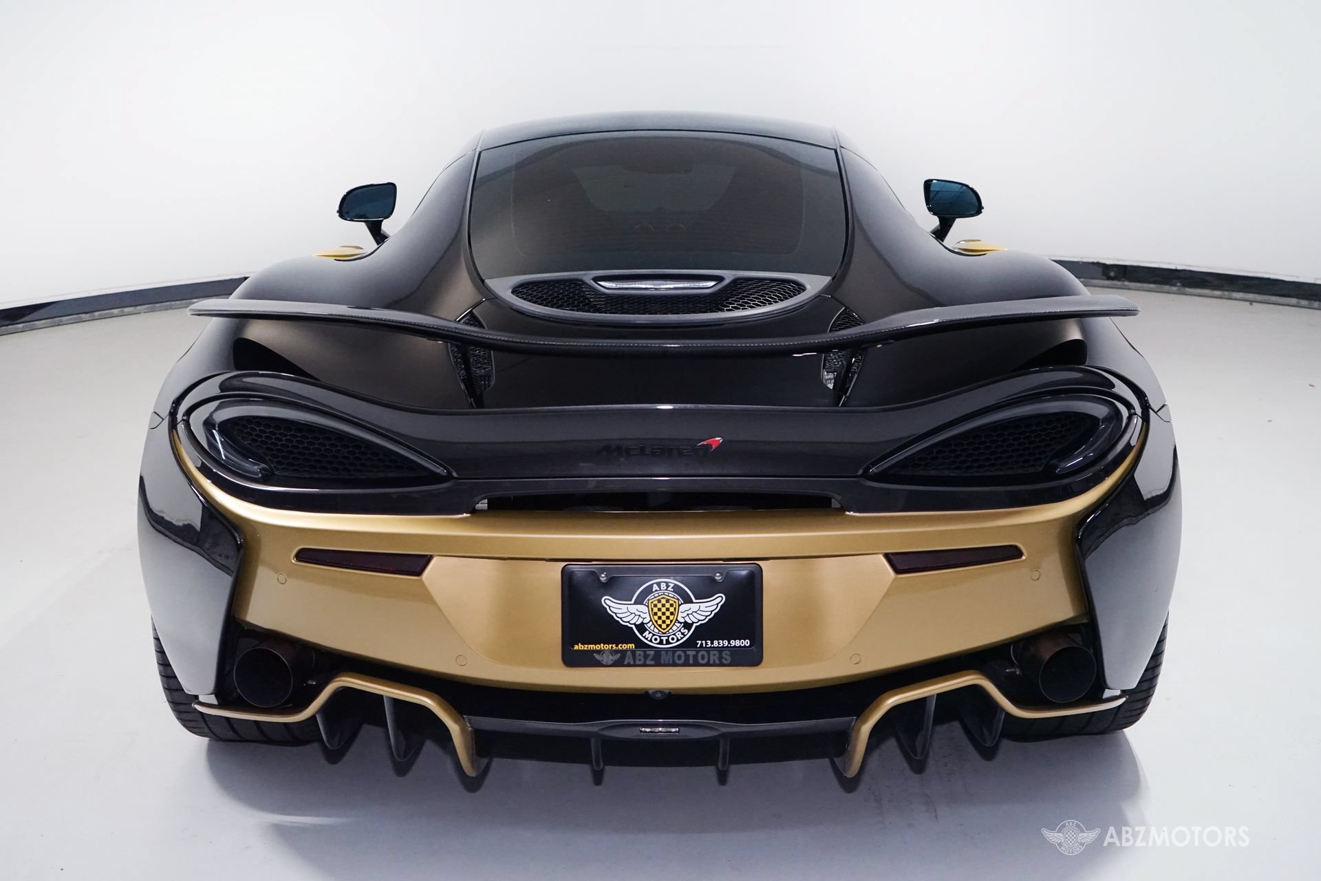 Used 2017 McLaren 570S RWD image 8