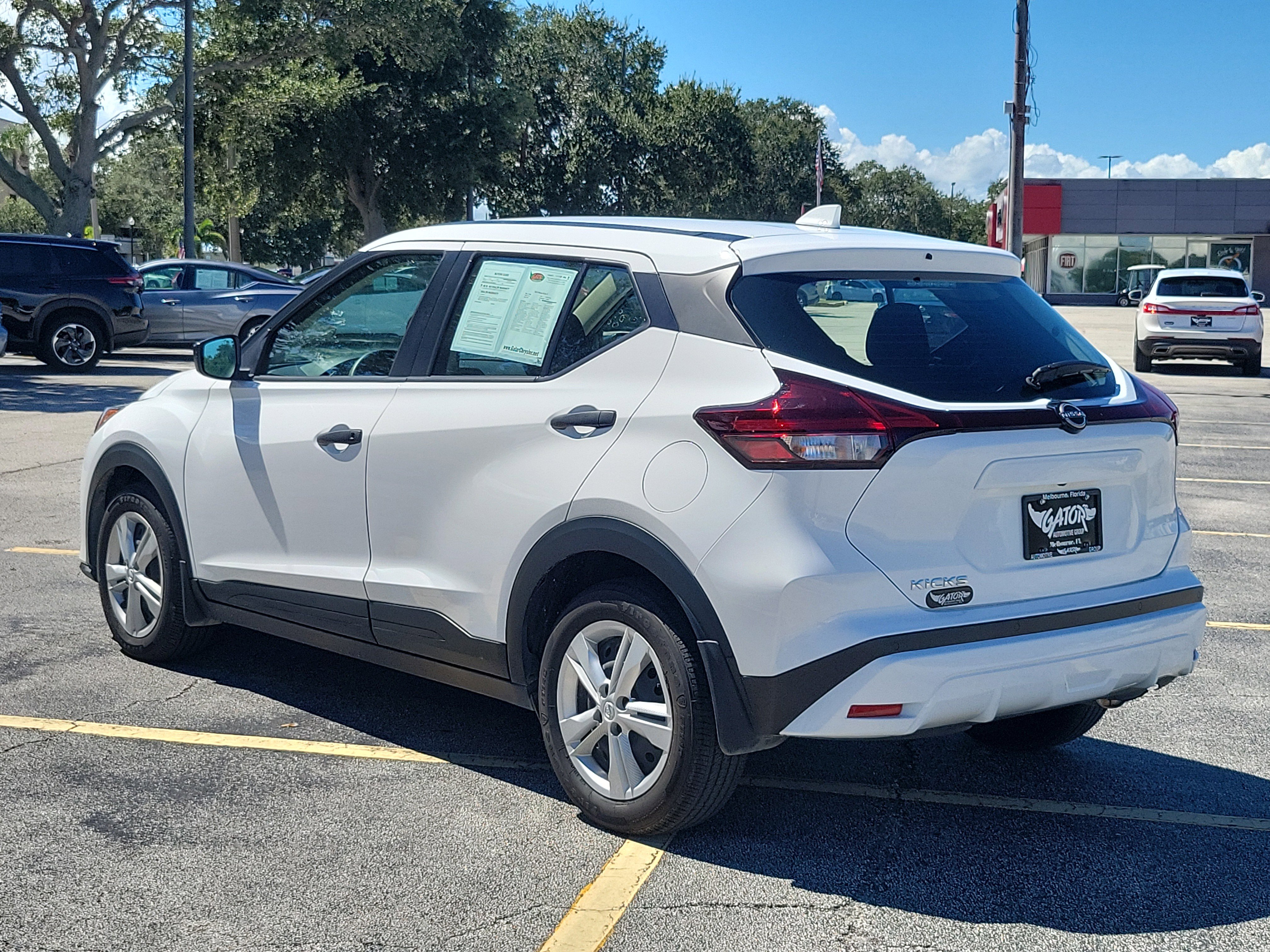 Used 2023 Nissan Kicks S FWD image 4