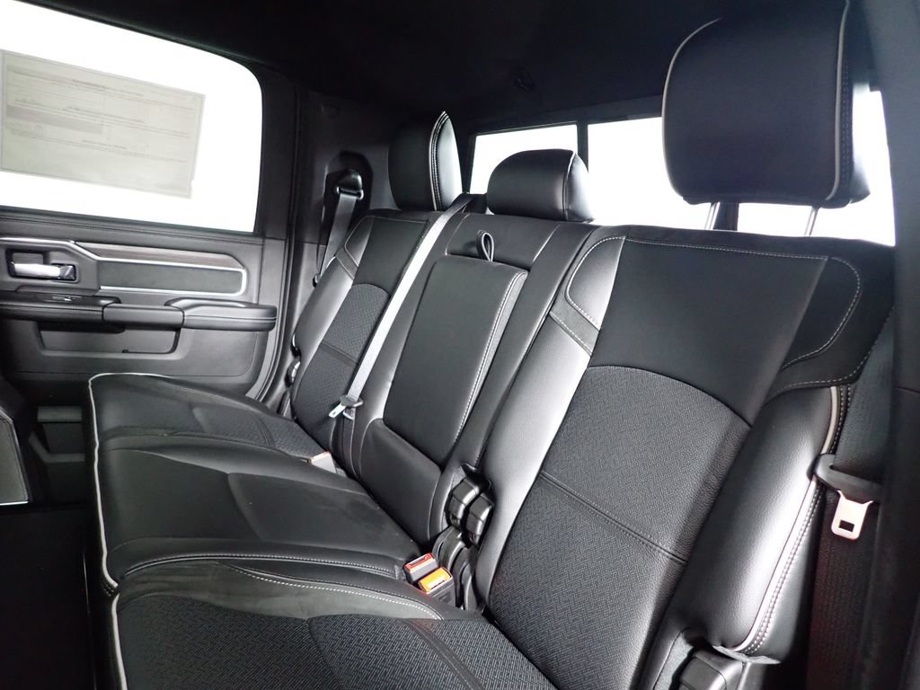 New 2026 RAM 2500 Laramie AWD/4WD image 38