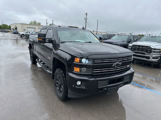 Used 2018 Chevrolet Silverado 2500 LT w/ Midnight Edition AWD/4WD image 25