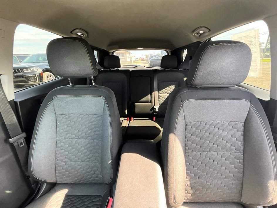 Used 2018 Chevrolet Equinox LT AWD/4WD image 35