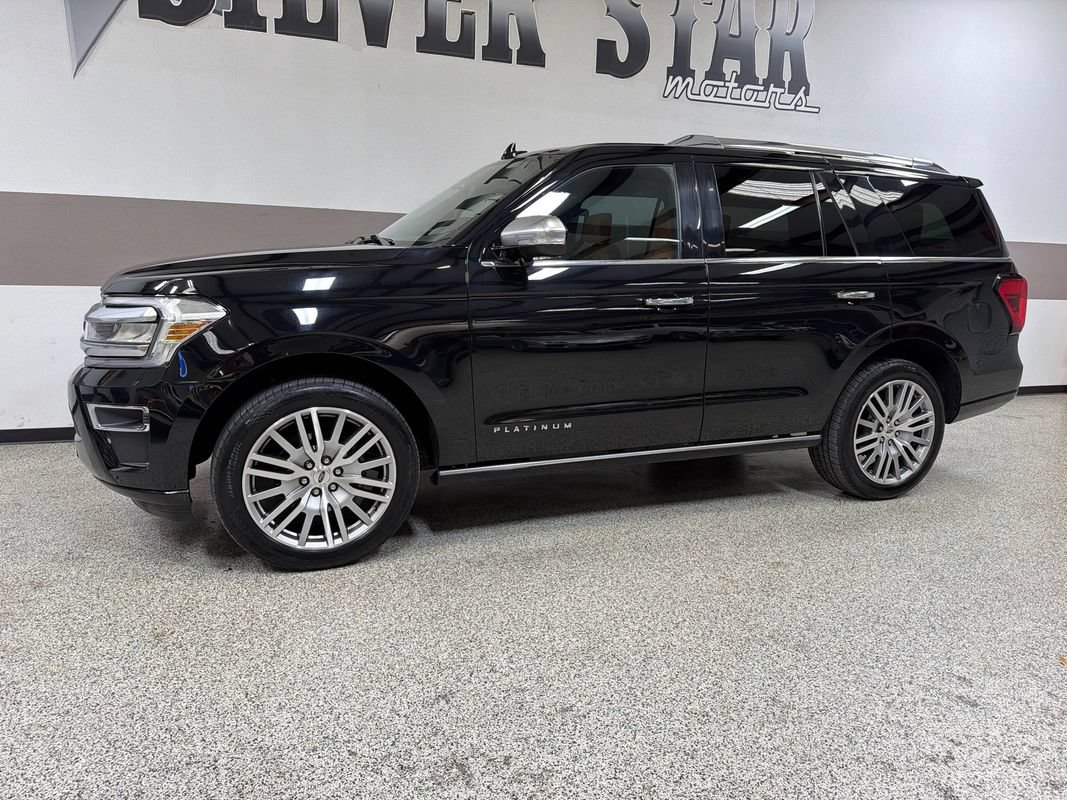Used 2023 Ford Expedition Platinum AWD/4WD image 4
