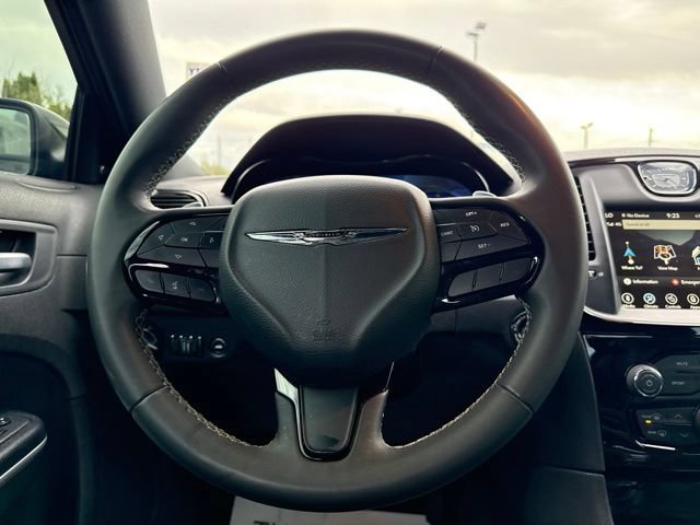 Used 2023 Chrysler 300 S RWD image 19