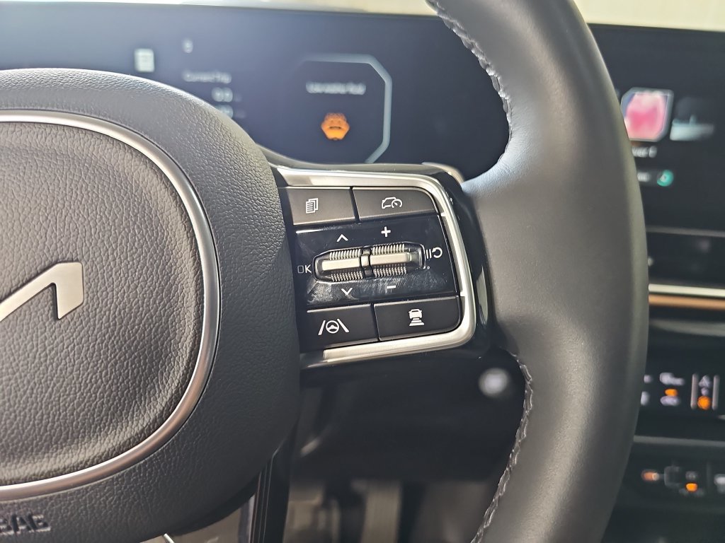 Used 2026 Kia Carnival SX Prestige FWD image 18