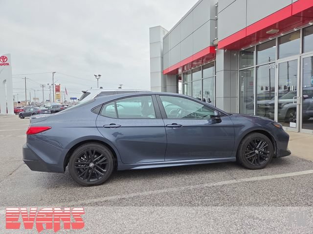 Used 2026 Toyota Camry SE w/ Multimedia Upgrade Package AWD/4WD image 4