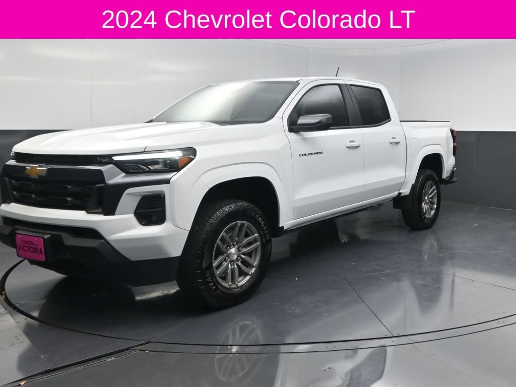Used 2024 Chevrolet Colorado LT w/ LT Convenience Package III image 2