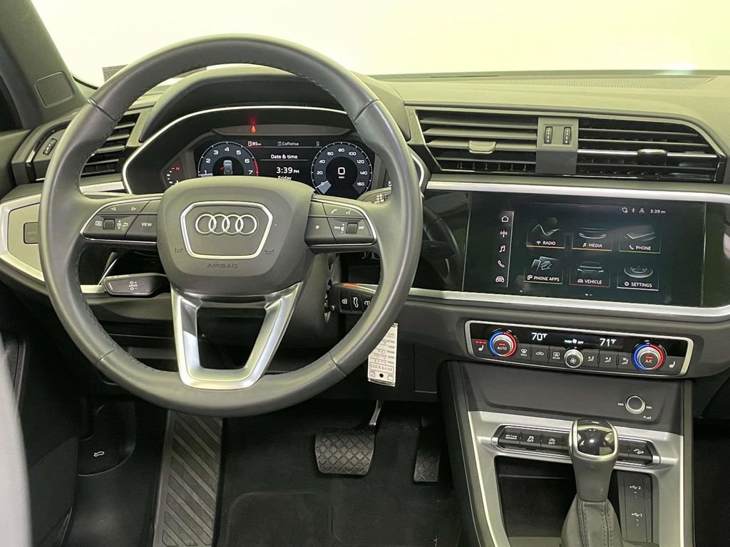 Certified 2022 Audi Q3 2.0T Premium w/ Convenience Package image 26