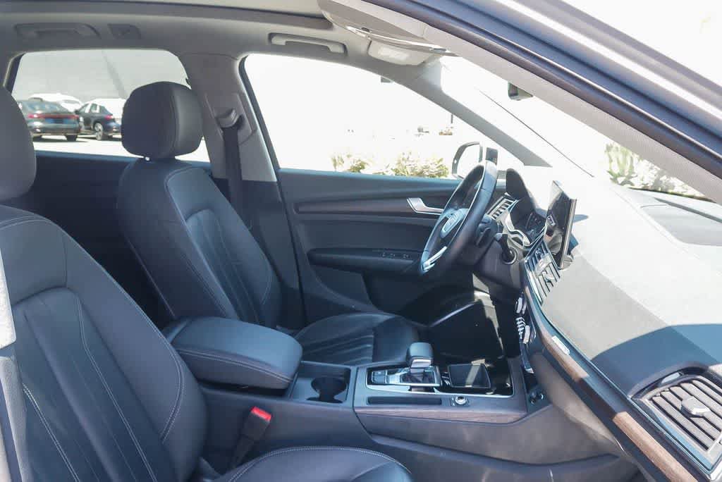 Used 2023 Audi Q5 2.0T Premium w/ Convenience Package AWD/4WD image 17
