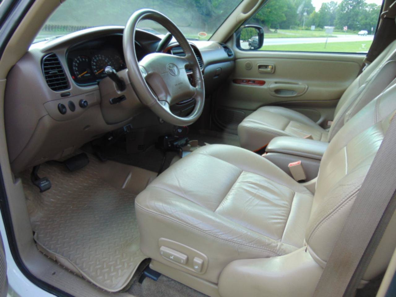 Used 2000 Toyota Tundra Limited w/ Off-Road Pkg AWD/4WD image 11