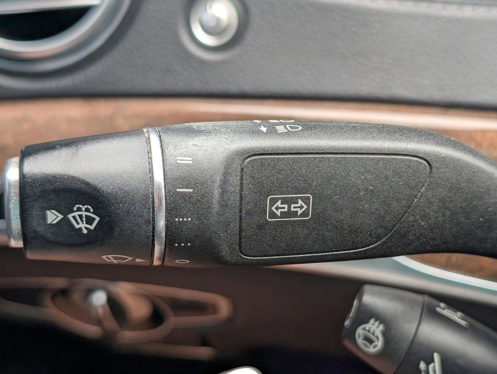 Used 2018 Mercedes-Benz S 560 4MATIC Sedan image 27
