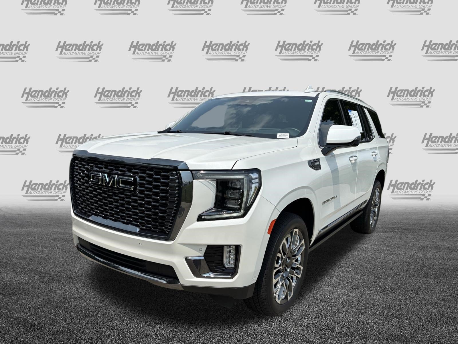 Used 2024 GMC Yukon Denali Ultimate AWD/4WD image 5