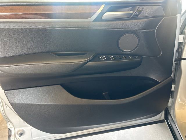 Used 2016 BMW X3 xDrive28d image 14