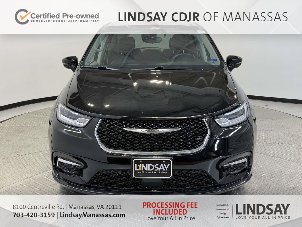 Certified 2024 Chrysler Pacifica Touring-L FWD image 3