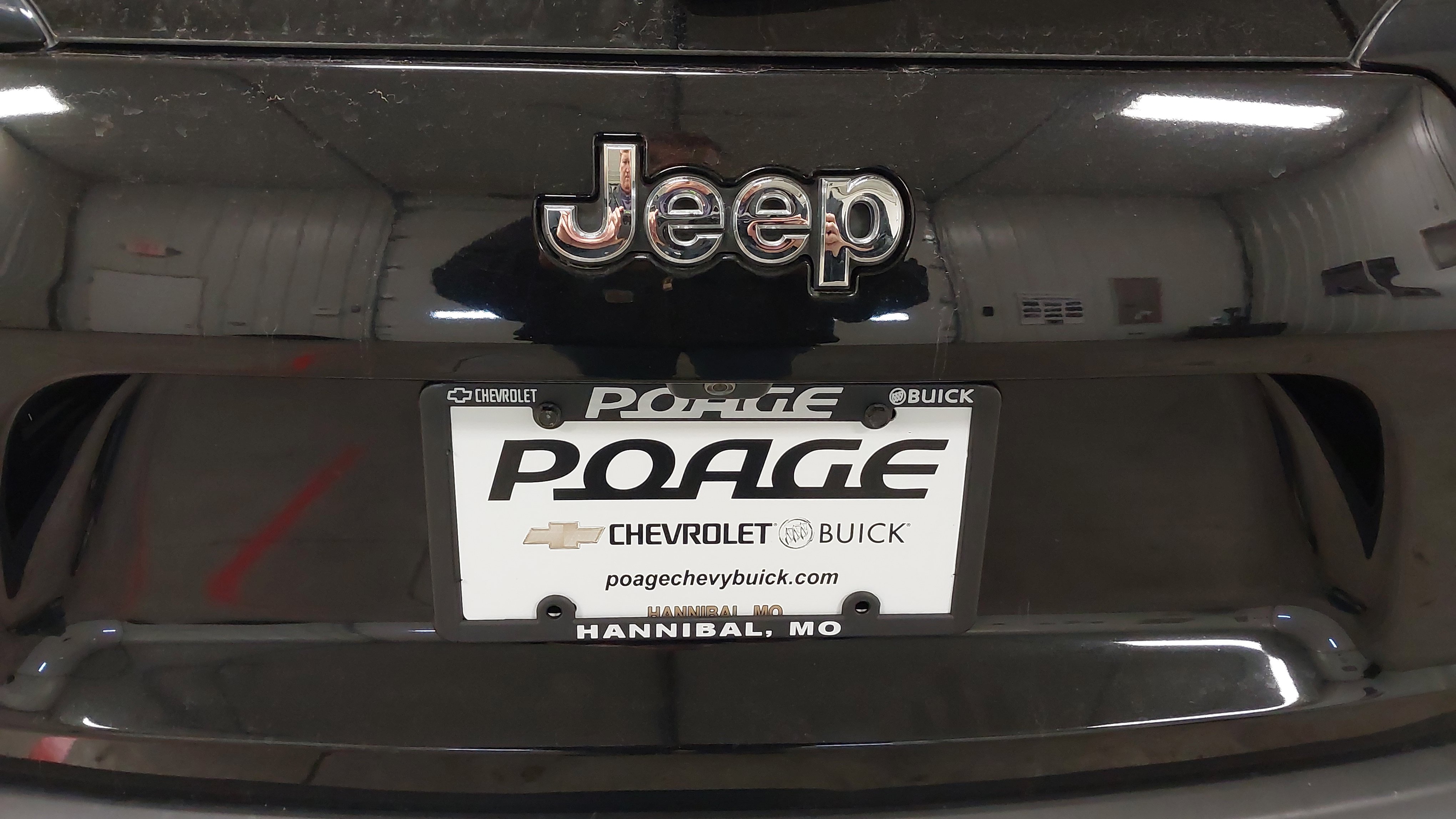 Used 2019 Jeep Cherokee Latitude w/ Cold Weather Group AWD/4WD image 34