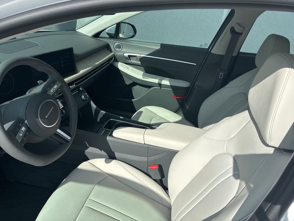 New 2026 Hyundai Sonata Limited image 16