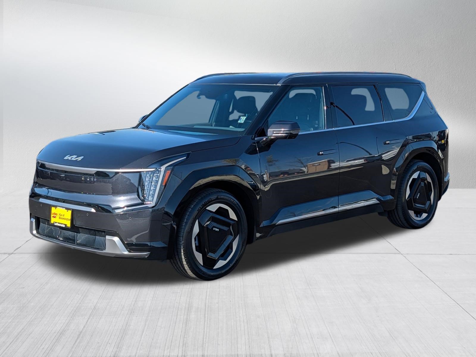 Certified 2024 Kia EV9 Land AWD/4WD image 3