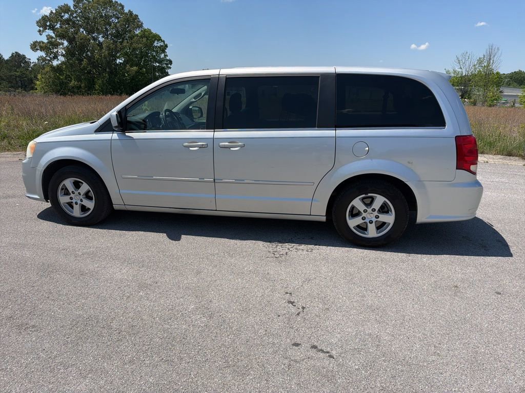 Used 2012 Dodge Grand Caravan Crew FWD image 10