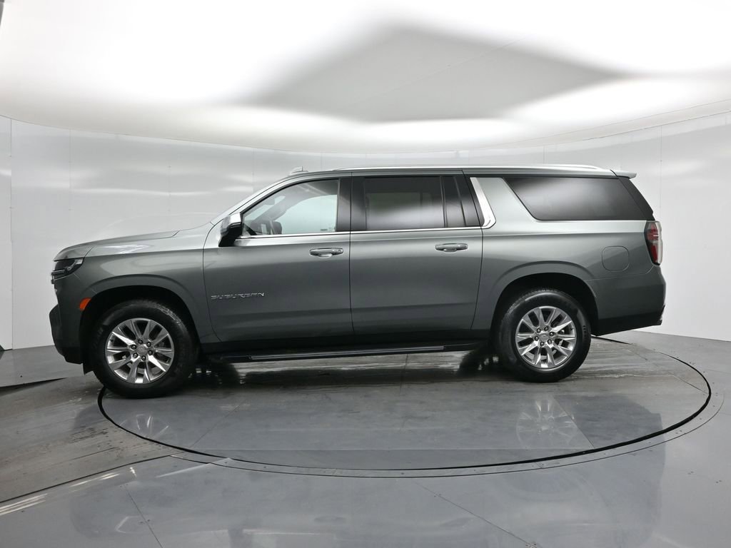 Used 2023 Chevrolet Suburban Premier image 28