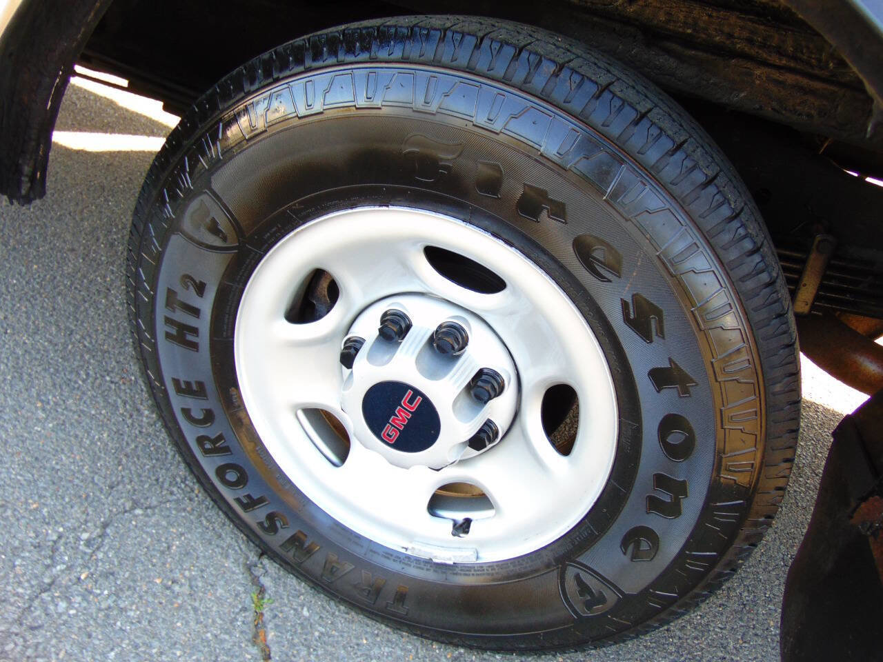 Used 2022 GMC Savana 3500 w/ Power Convenience Package RWD image 50