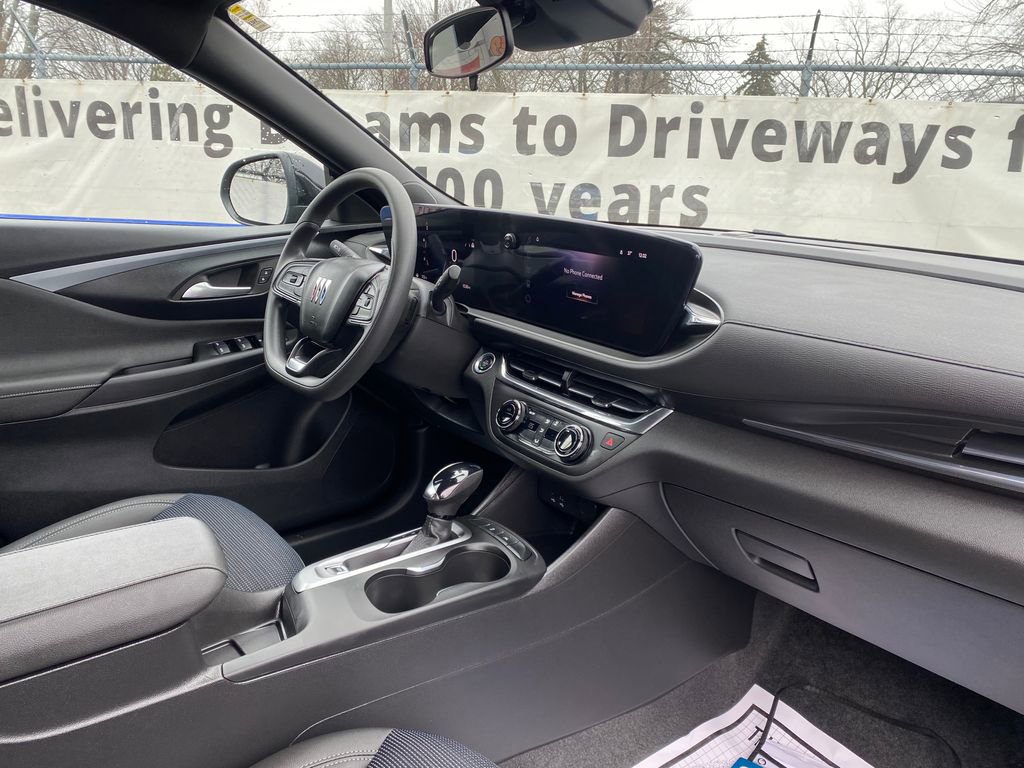Used 2026 Buick Envista Preferred image 17
