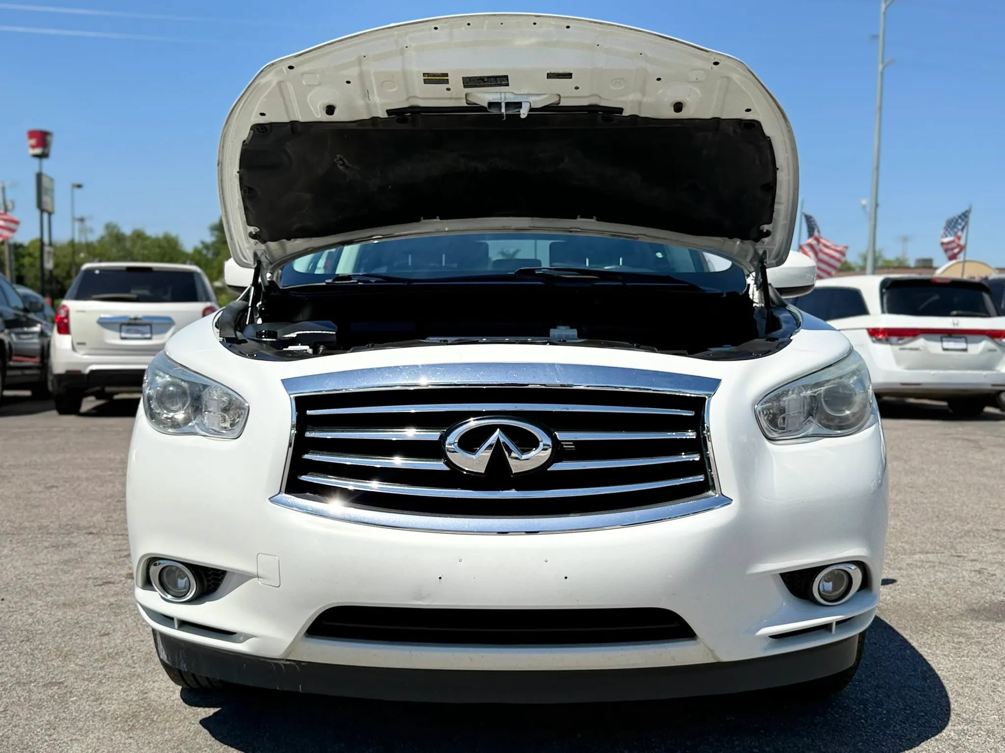 Used 2014 INFINITI QX60 Luxe w/ Premium Package AWD/4WD image 17
