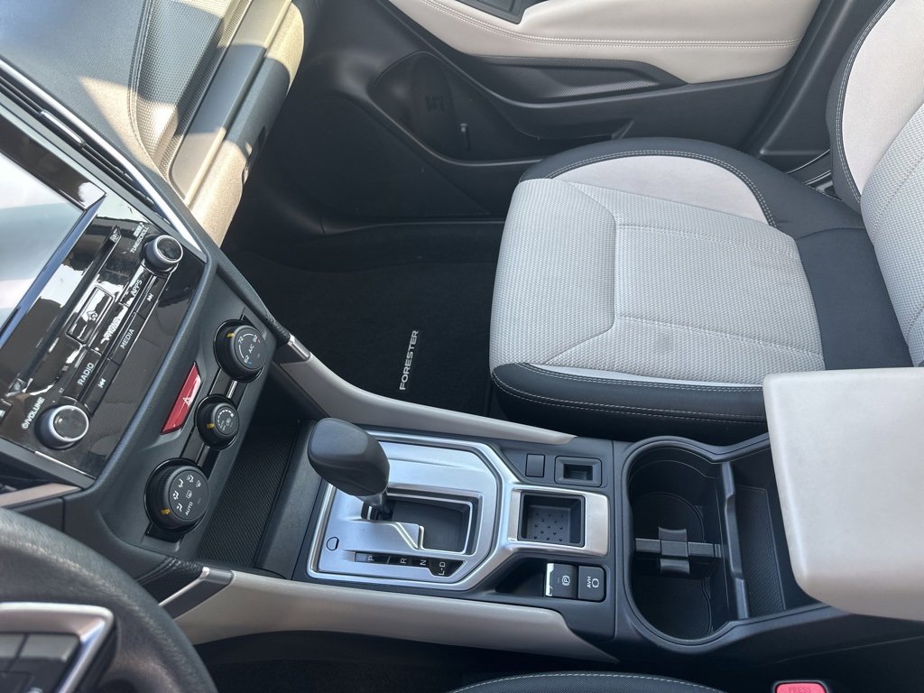 Used 2023 Subaru Forester Base image 14