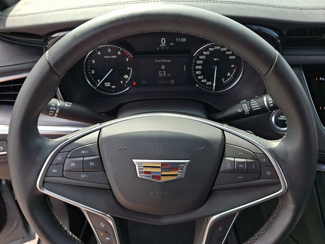 Used 2025 Cadillac XT5 Luxury w/ LPO, Floor Liner Package AWD/4WD image 17