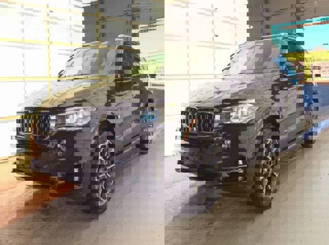 Used 2018 BMW X5 xDrive40e image 2