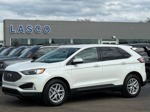 Used 2023 Ford Edge SEL w/ Convenience Package image 1