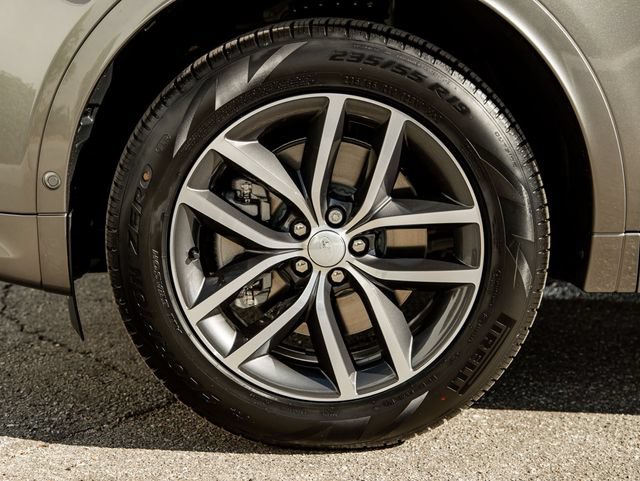 New 2024 Land Rover Discovery Sport S AWD/4WD image 11