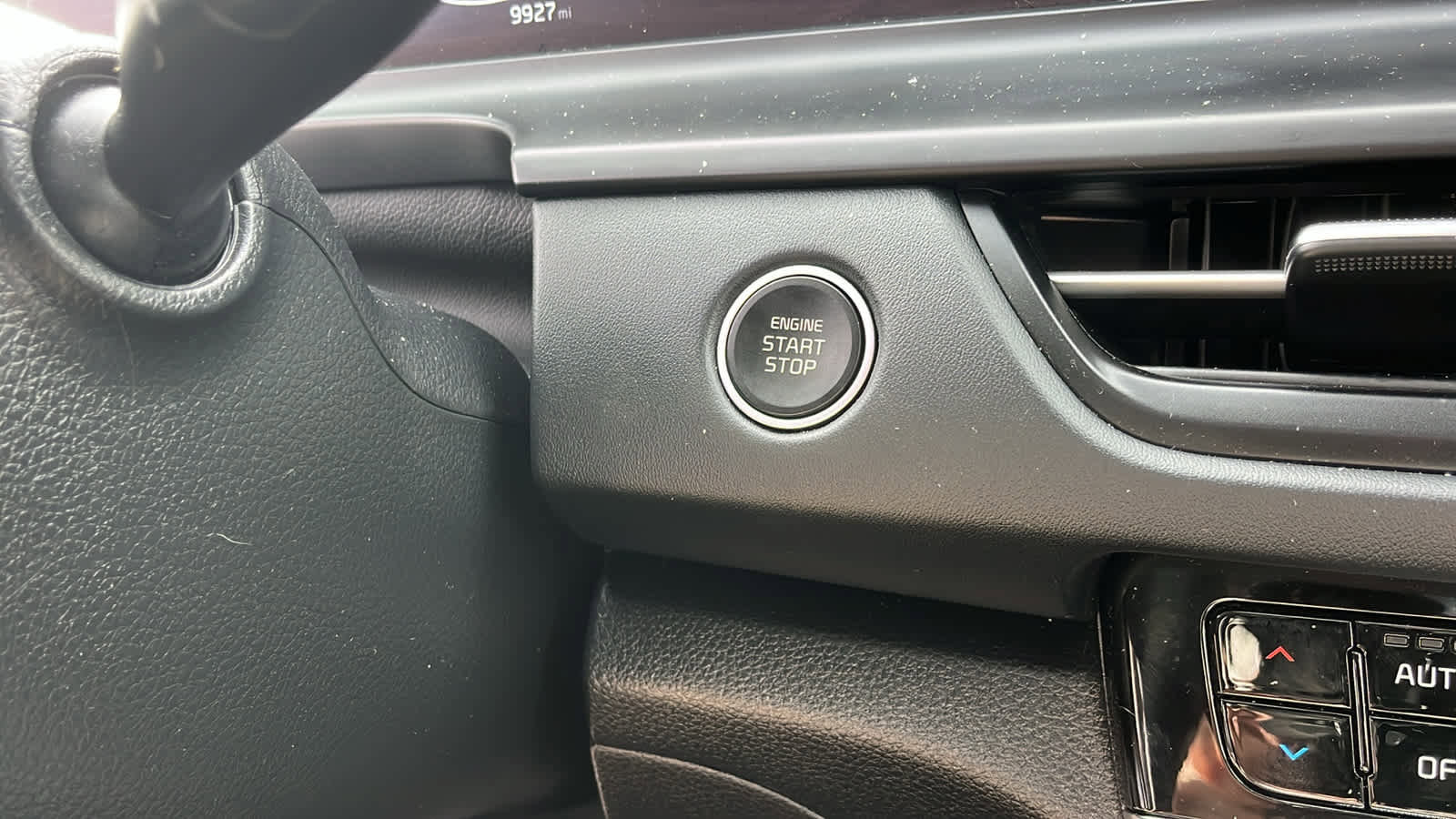 Used 2025 Kia Seltos SX w/ SX Sunroof Package image 21