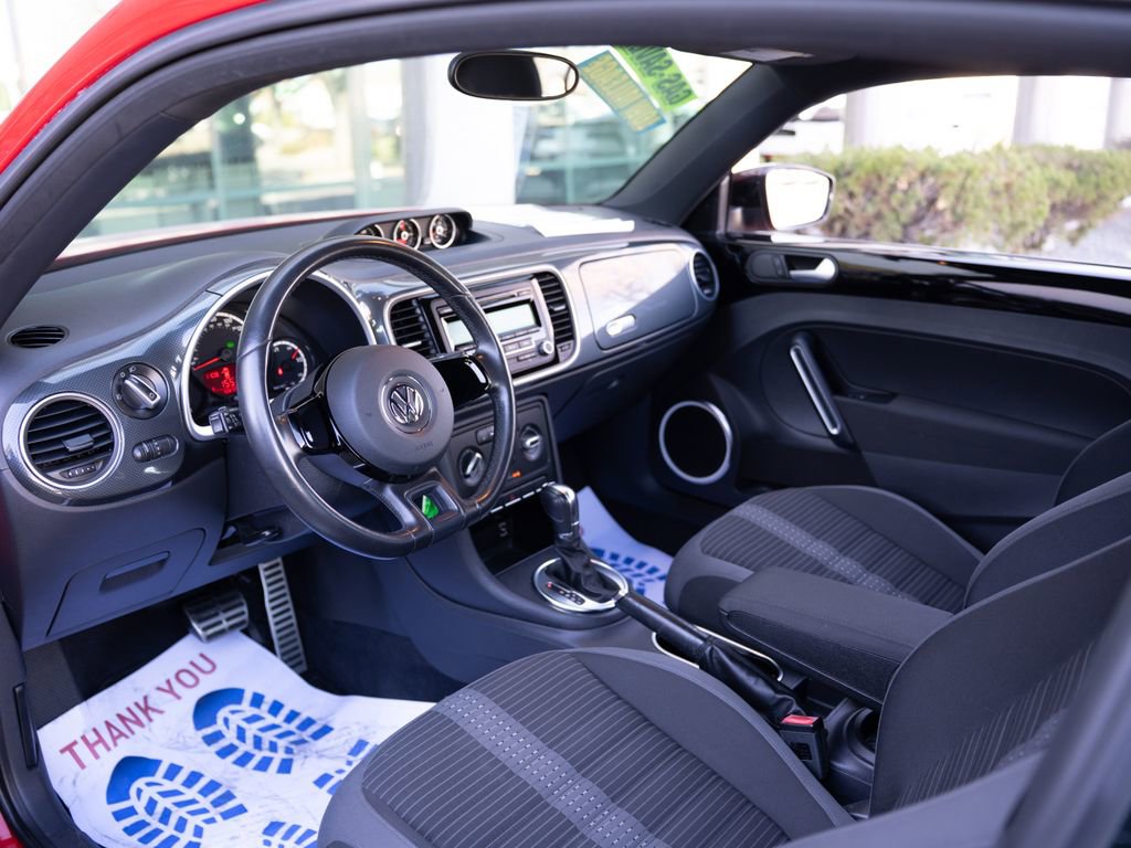 Used 2013 Volkswagen Beetle 2.0T image 10