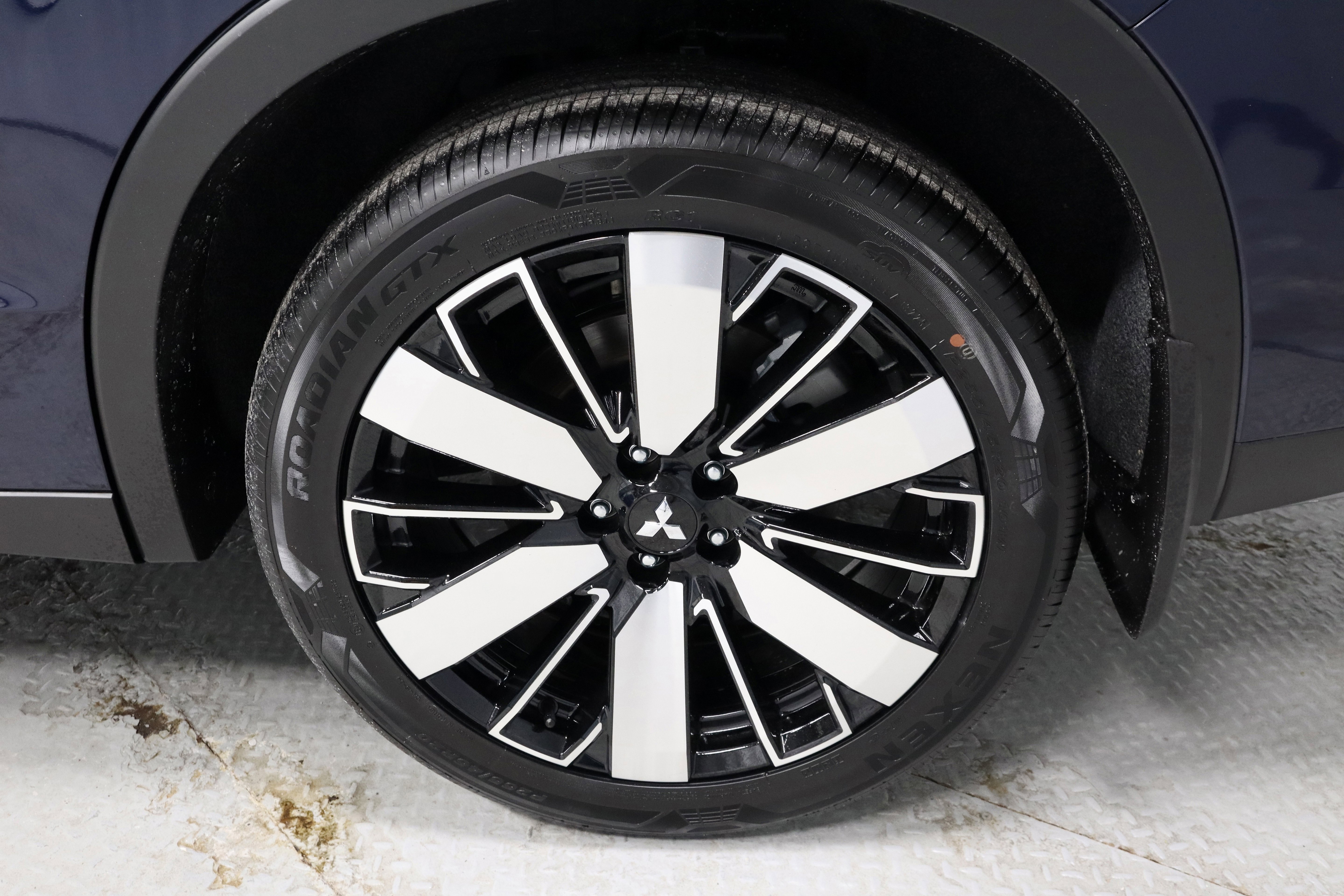 New 2026 Mitsubishi Outlander SE image 39