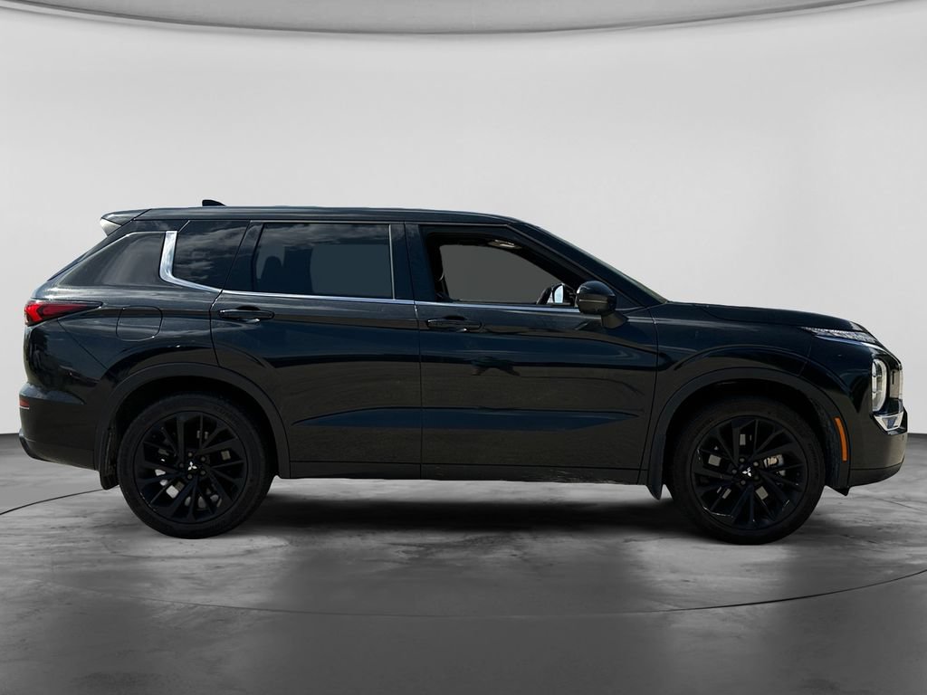 Used 2023 Mitsubishi Outlander SEL Black Edition AWD/4WD image 10