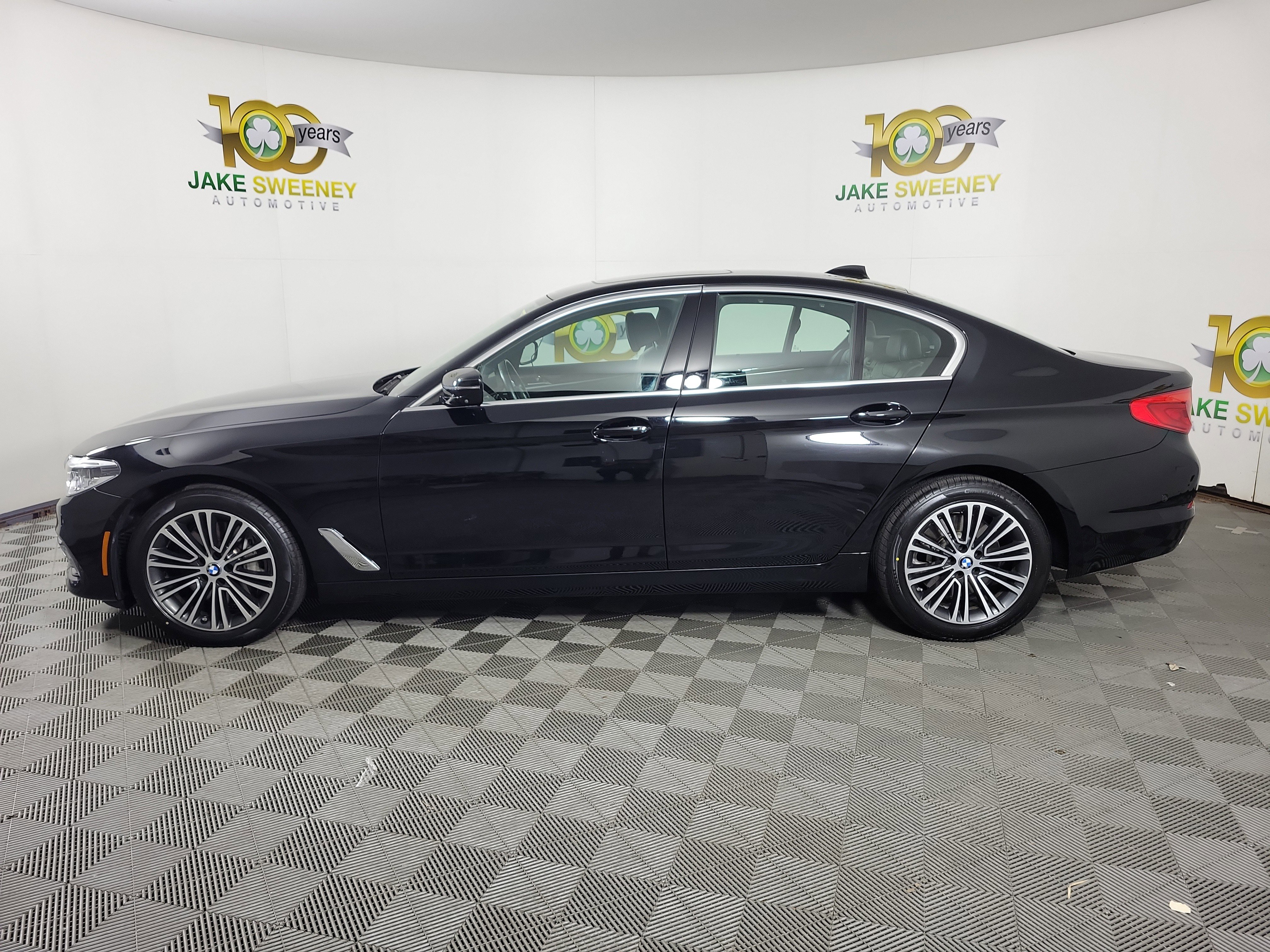 Used 2020 BMW 540i xDrive w/ Executive Package AWD/4WD image 4