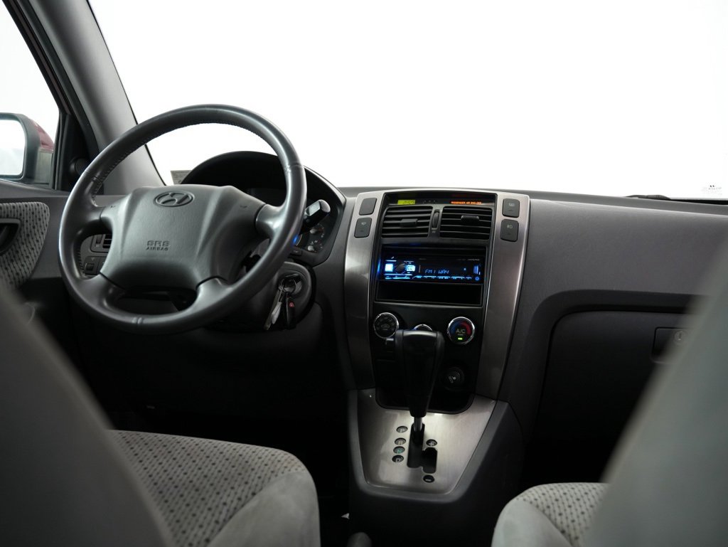 Used 2005 Hyundai Tucson GLS image 8