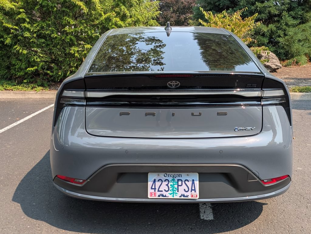 Certified 2025 Toyota Prius Plug-In Hybrid FWD image 20