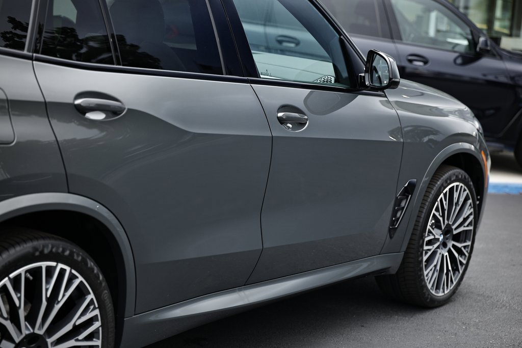 New 2026 BMW X5 xDrive40i w/ Executive Package image 8
