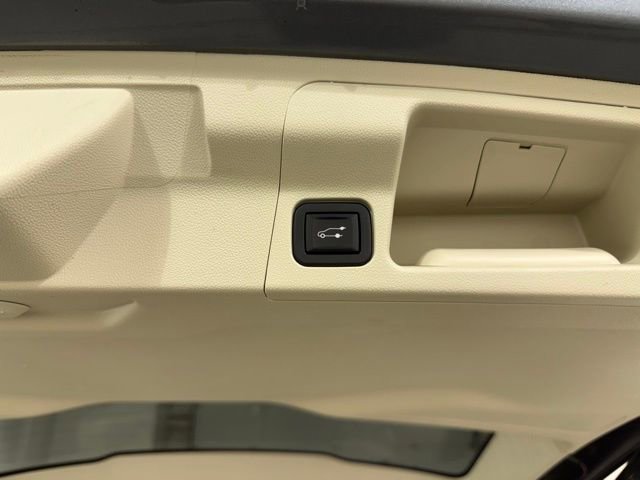 Used 2020 GMC Acadia Denali w/ LPO, Floor Liner Package image 9