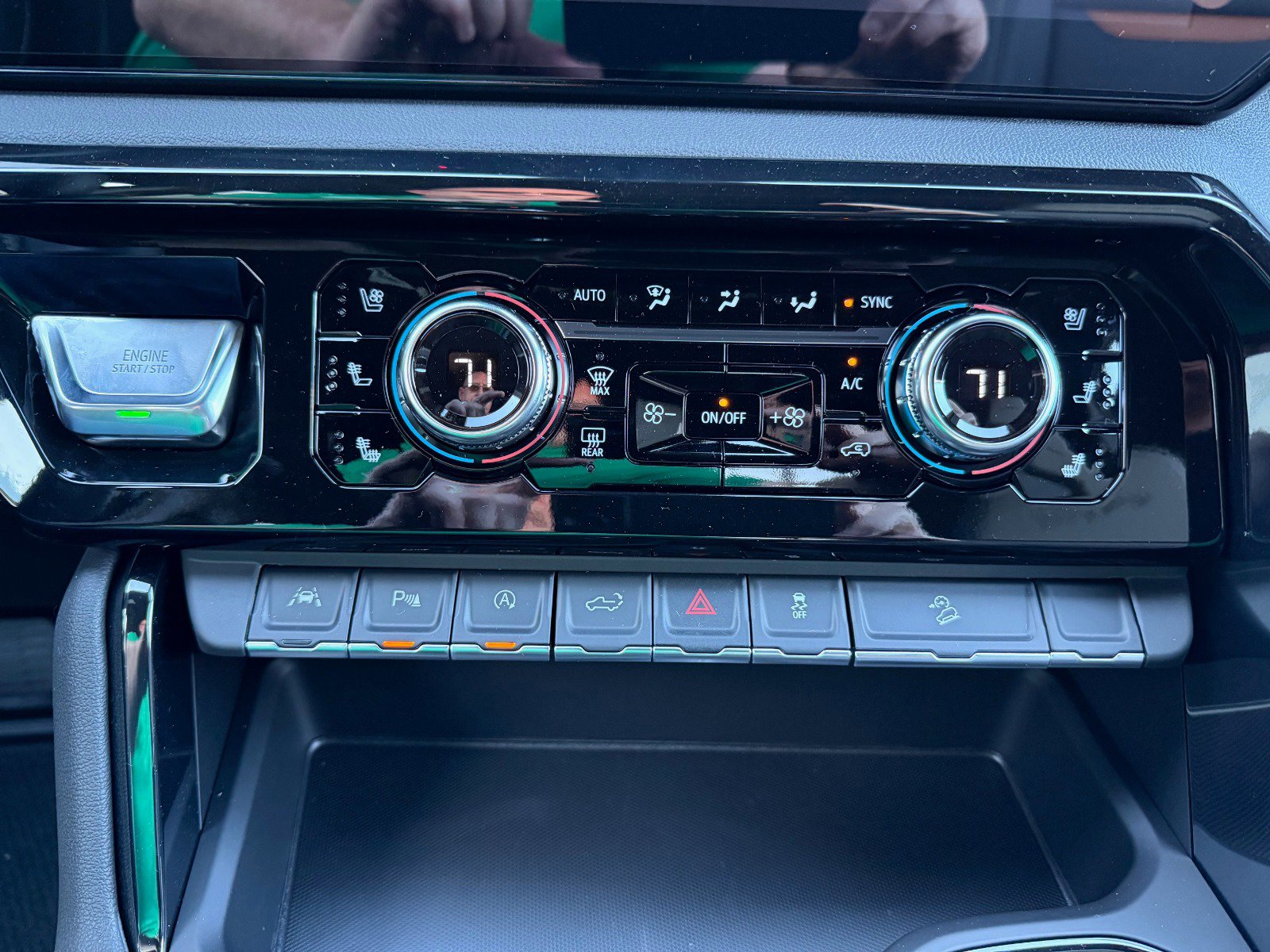 New 2026 GMC Sierra 1500 AT4 w/ AT4 Premium Package image 26