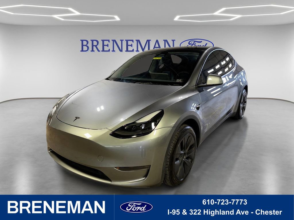 Used 2024 Tesla Model Y Long Range image 1