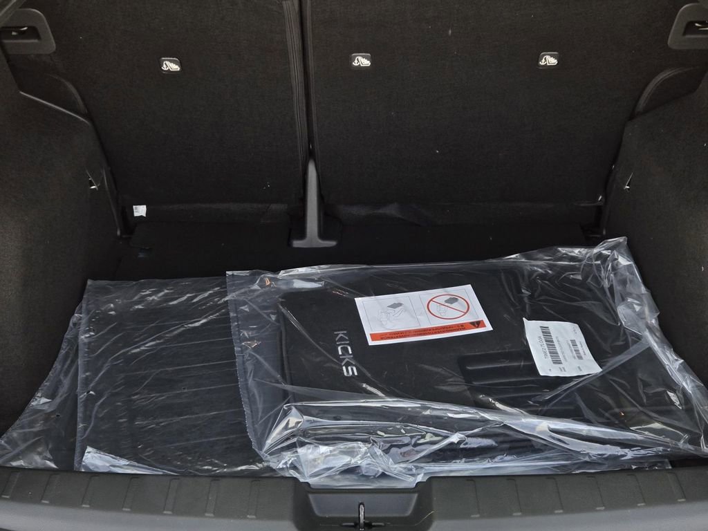 New 2026 Nissan Kicks S image 9