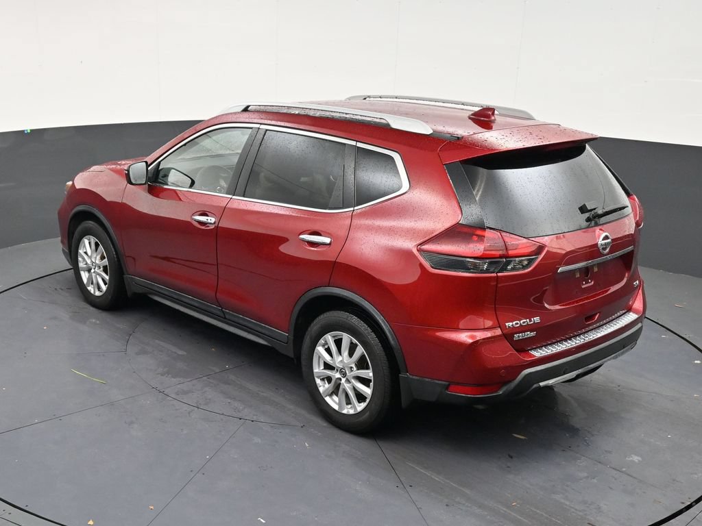 Used 2020 Nissan Rogue SV FWD image 14