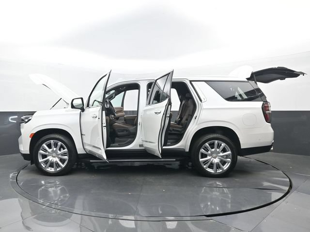 Used 2023 Chevrolet Tahoe High Country w/ Advanced Technology Package AWD/4WD image 36