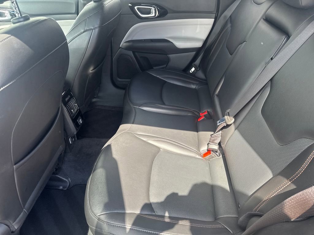 Used 2022 Jeep Compass Limited image 32