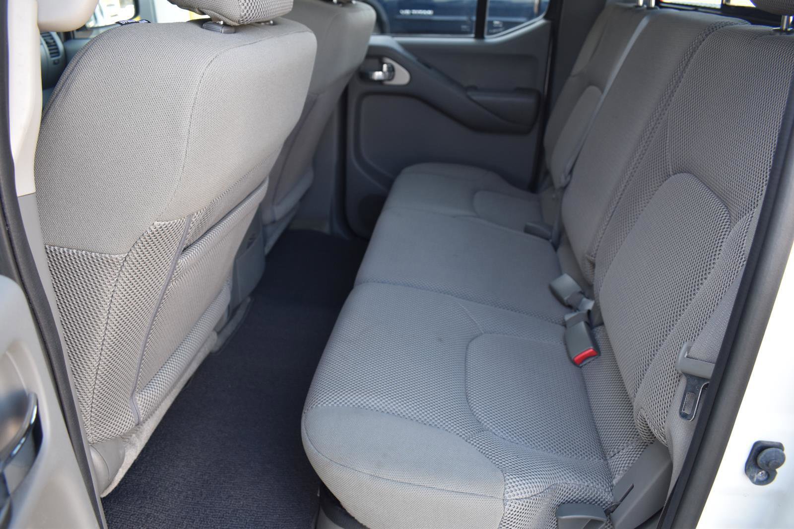 Used 2015 Nissan Frontier SV w/ SV Value Truck Package image 33