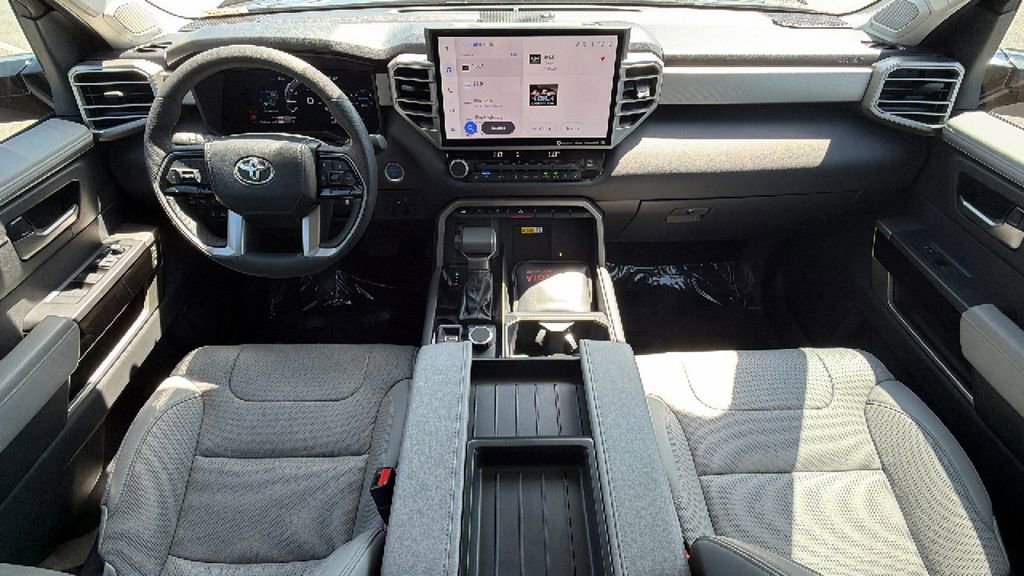 Used 2023 Toyota Tundra Limited image 35