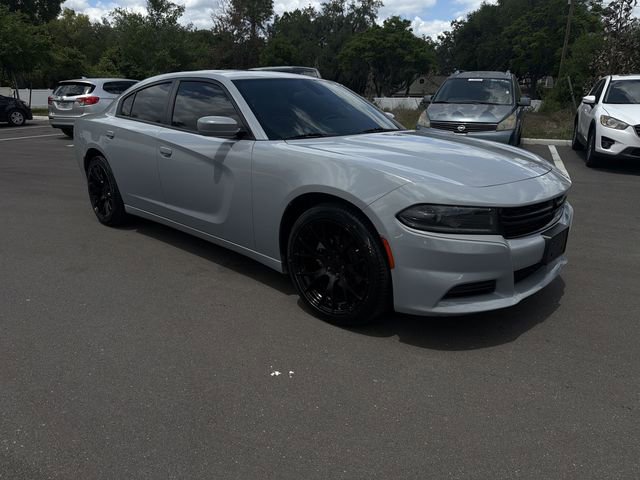Used 2022 Dodge Charger SXT w/ Leather Interior Group RWD image 11